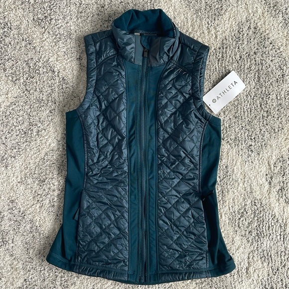 Athleta Jackets & Blazers - NWT Athleta Rock Springs Quilted Puffer Vest Size S Dark Green Teal Active